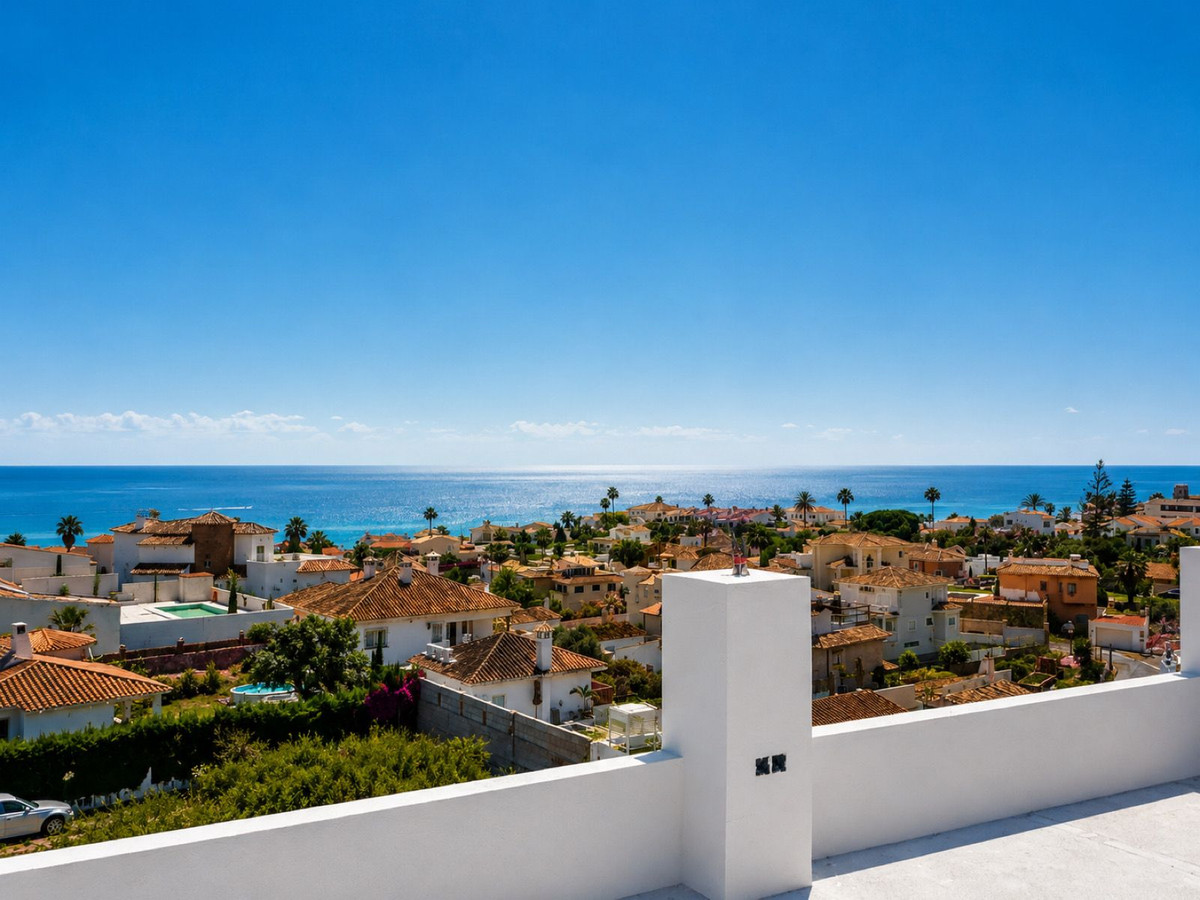 4 Bed Townhouse for sale in El Faro Costa Del Sol, Málaga, Spain