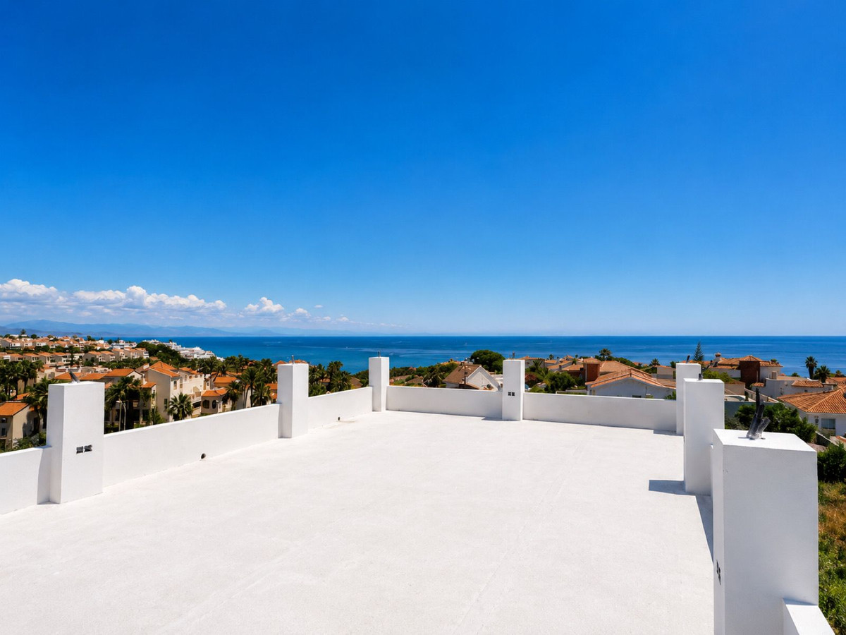 4 Bed Townhouse for sale in El Faro Costa Del Sol, Málaga, Spain