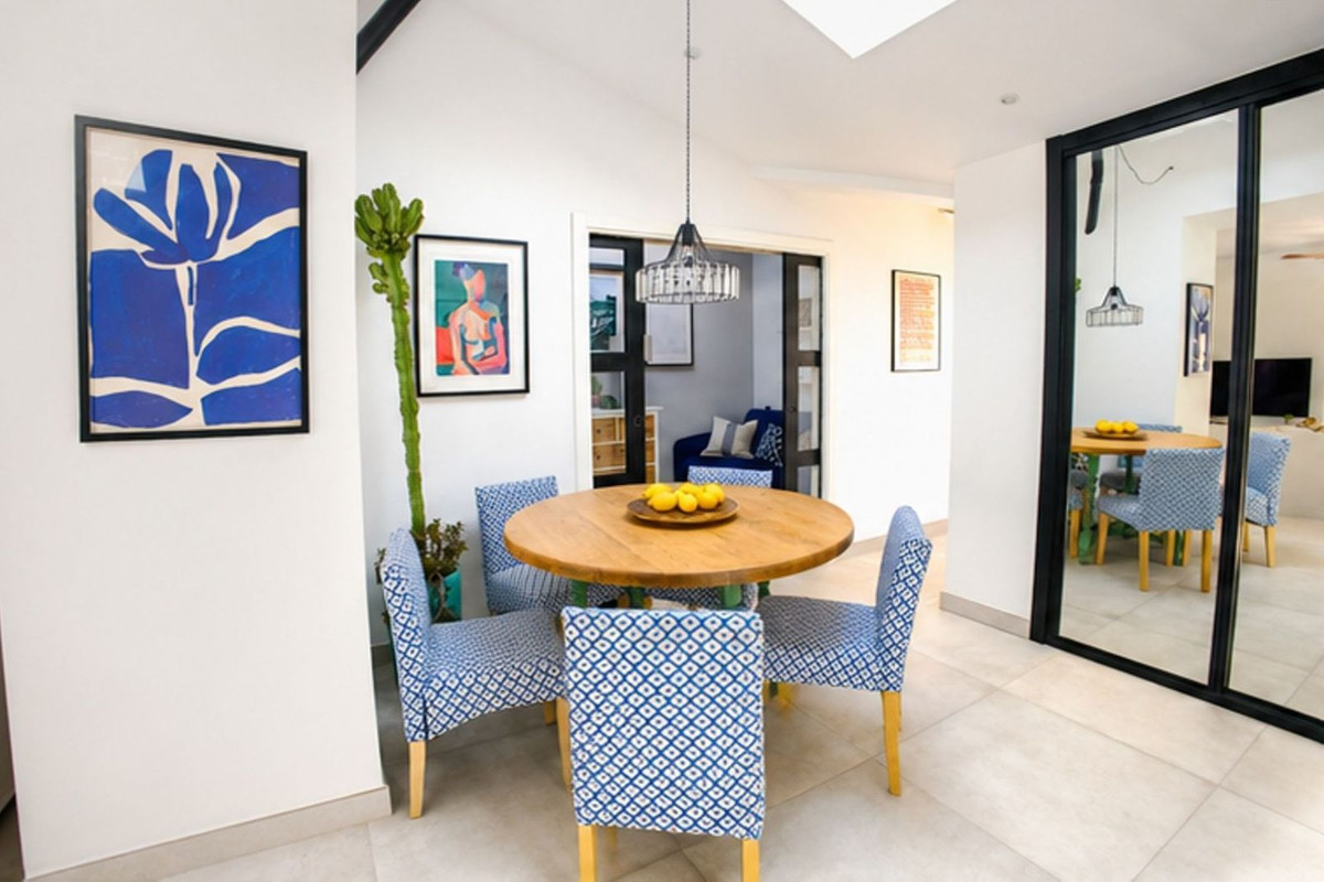 2 Bed Apartment for sale in Estepona Costa Del Sol, Málaga, Spain