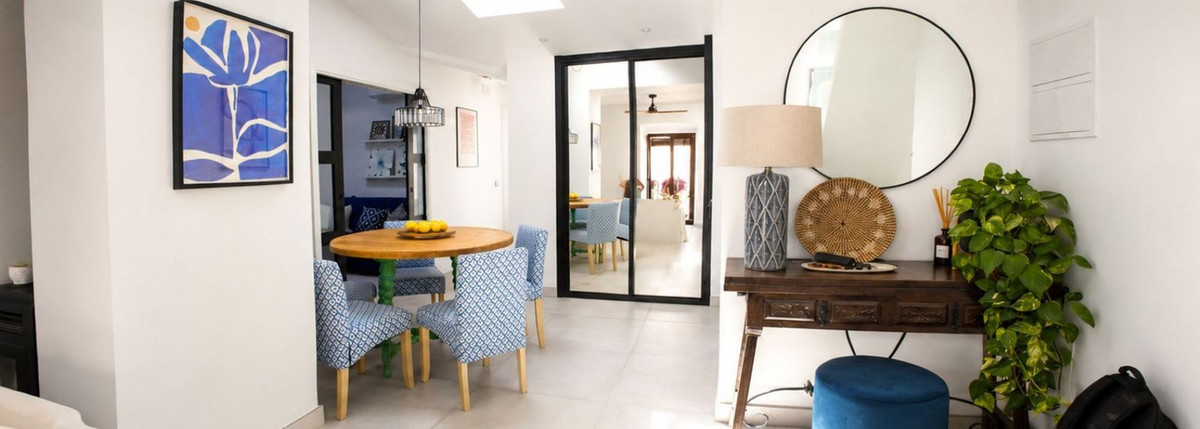 2 Bed Apartment for sale in Estepona Costa Del Sol, Málaga, Spain