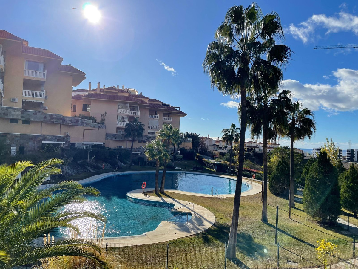 3 Bed Apartment for sale in Fuengirola Costa Del Sol, Málaga, Spain