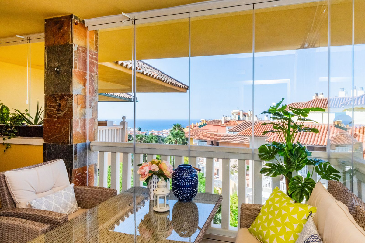 3 Bed Apartment for sale in Fuengirola Costa Del Sol, Málaga, Spain