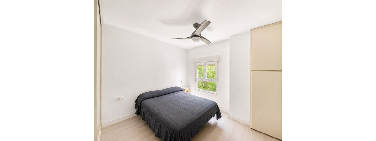 Se vende Apartamento Planta Media de 3 dormitorios en Costa Del Sol, Málaga, España