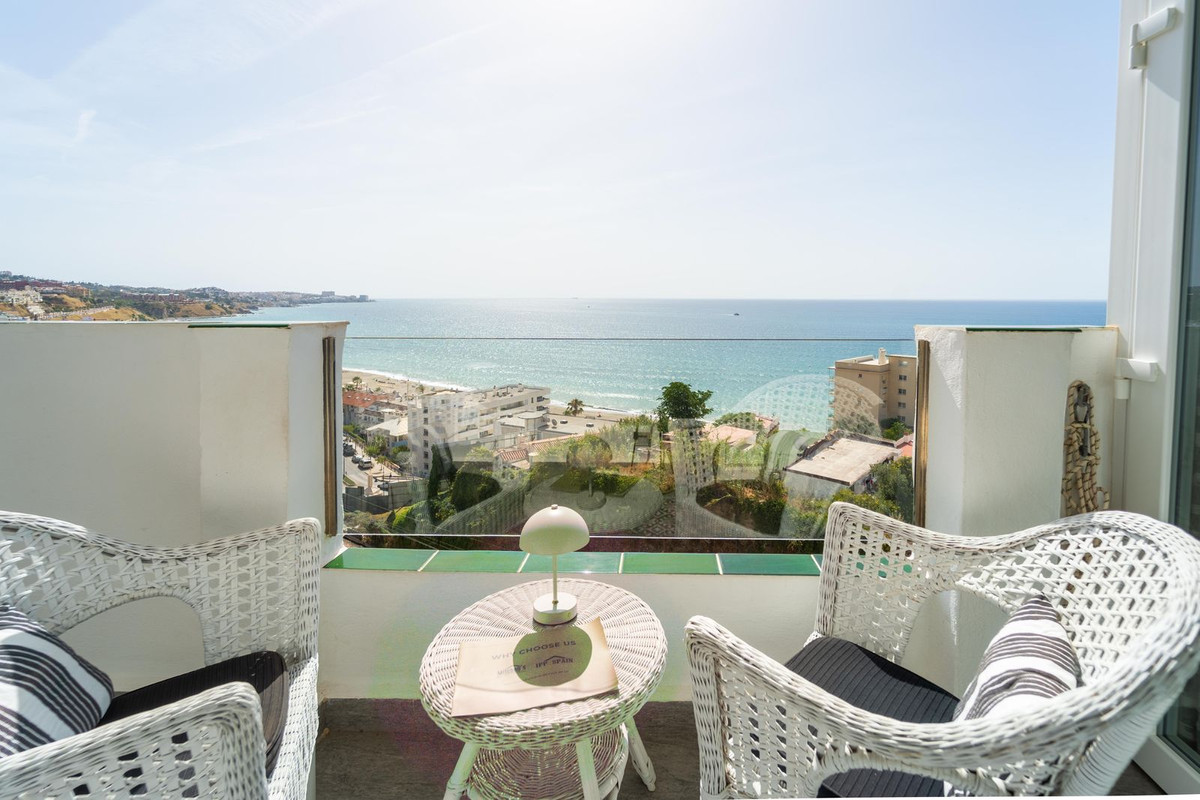Se vende Apartamento Planta Media de 3 dormitorios en Costa Del Sol, Málaga, España