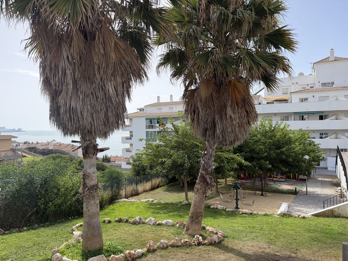 Se vende Apartamento Planta Media de 3 dormitorios en Costa Del Sol, Málaga, España