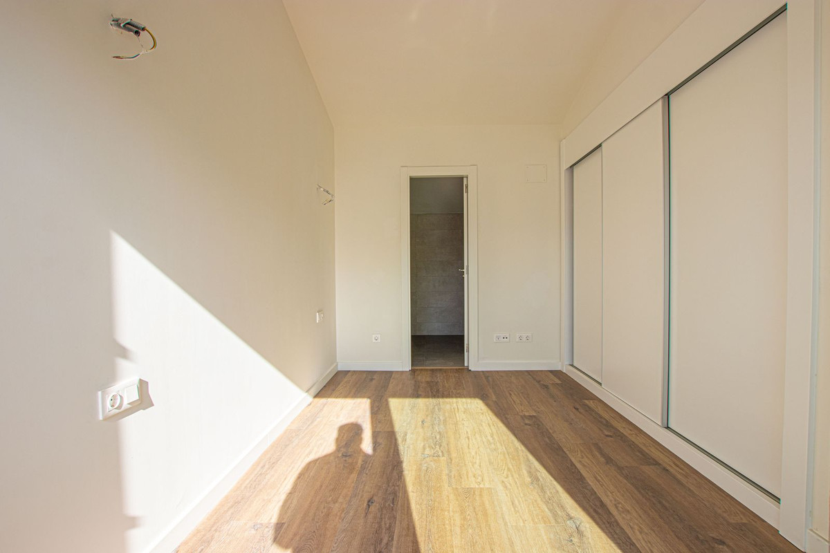 3 Bed Apartment for sale in Torreblanca Costa Del Sol, Málaga, Spain