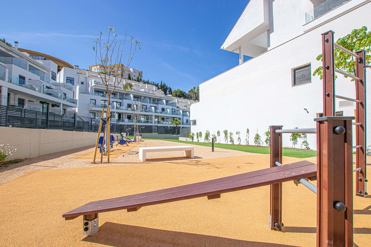 3 Bed Apartment for sale in Torreblanca Costa Del Sol, Málaga, Spain