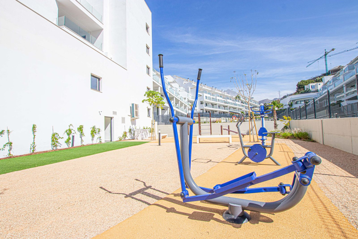 3 Bed Apartment for sale in Torreblanca Costa Del Sol, Málaga, Spain