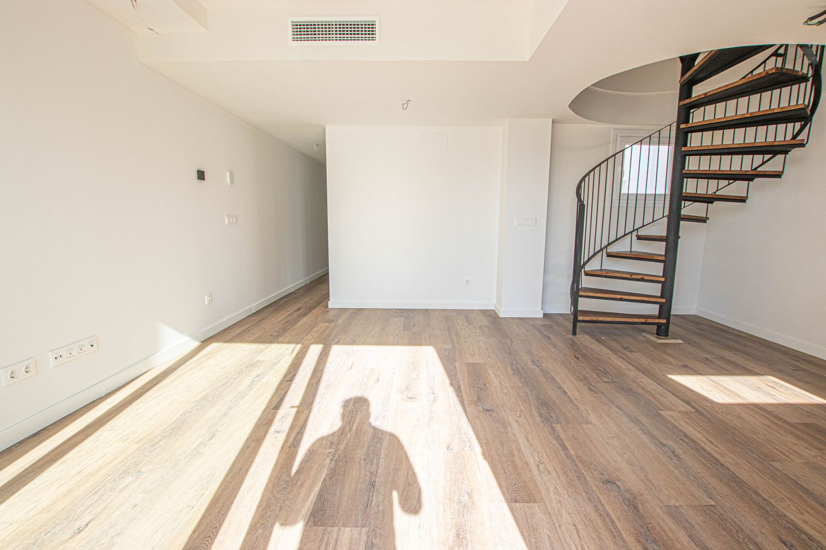 3 Bed Apartment for sale in Torreblanca Costa Del Sol, Málaga, Spain