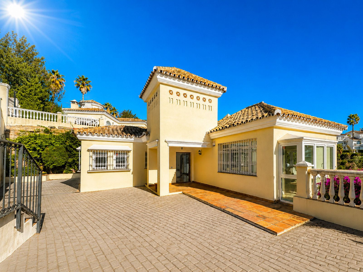 Se vende Villa - Chalet de 3 dormitorios en Costa Del Sol, Málaga, España