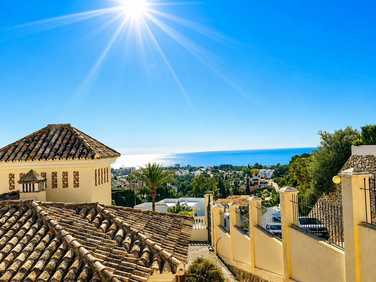 Se vende Villa - Chalet de 3 dormitorios en Costa Del Sol, Málaga, España