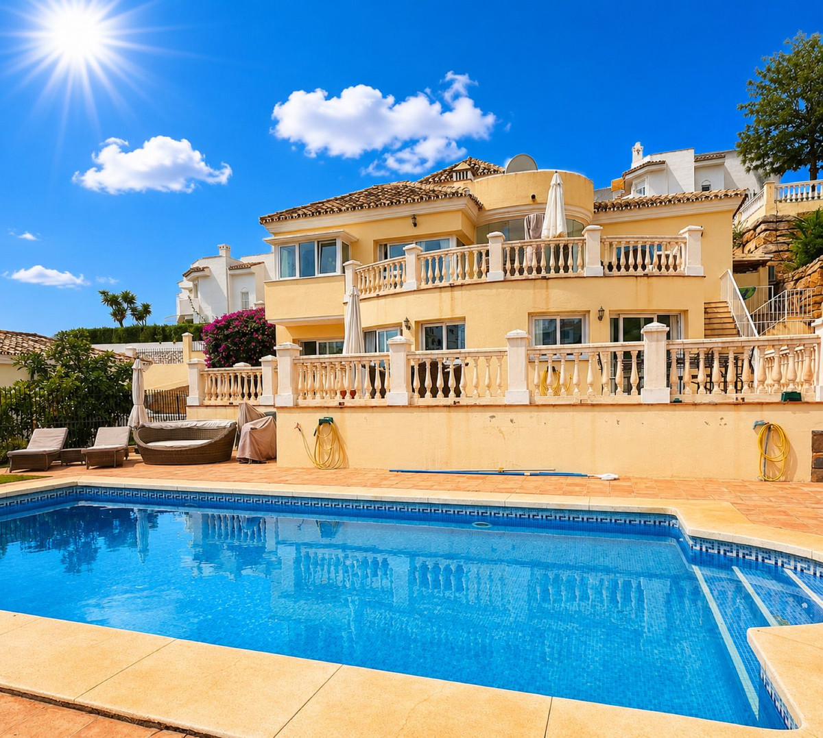 Se vende Villa - Chalet de 3 dormitorios en Costa Del Sol, Málaga, España