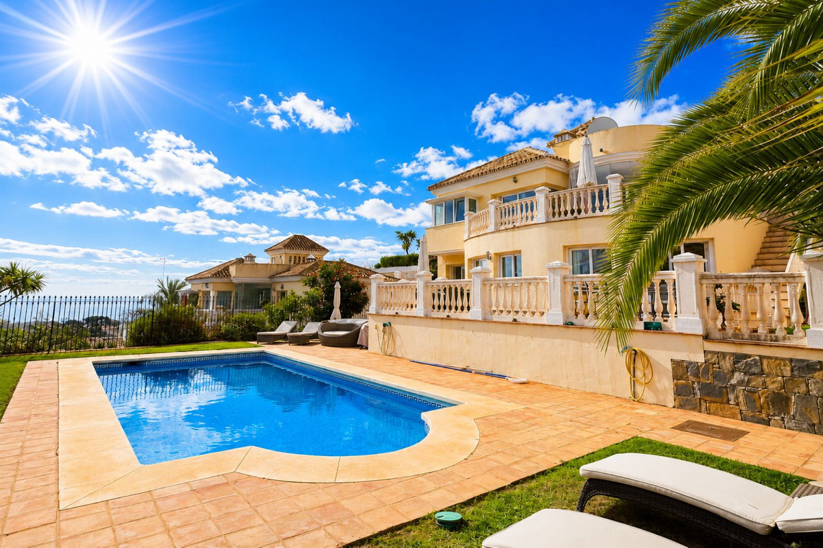 Se vende Villa - Chalet de 3 dormitorios en Costa Del Sol, Málaga, España