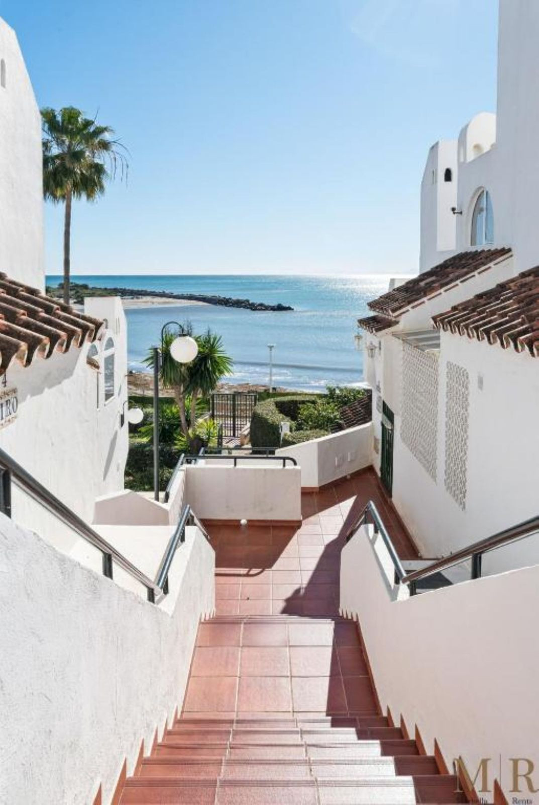 3 Bed Apartment for sale in Estepona Costa Del Sol, Málaga, Spain
