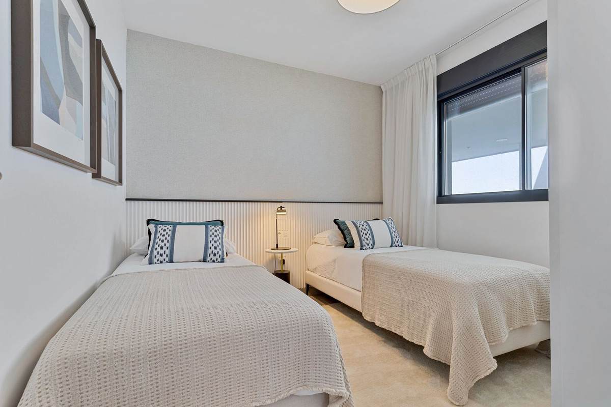 Se vende Apartamento Planta Media de 2 dormitorios en Costa Del Sol, Málaga, España