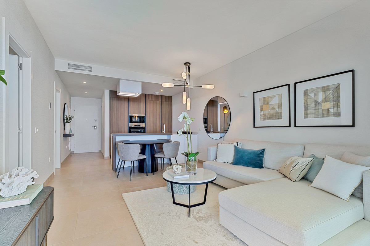 Se vende Apartamento Planta Media de 2 dormitorios en Costa Del Sol, Málaga, España