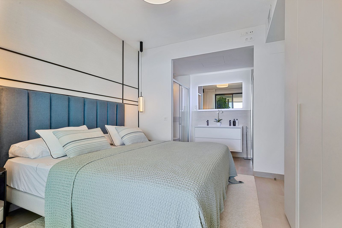 Se vende Apartamento Planta Media de 2 dormitorios en Costa Del Sol, Málaga, España