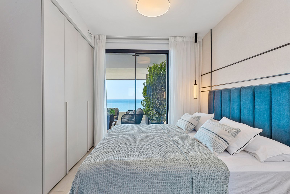 Se vende Apartamento Planta Media de 2 dormitorios en Costa Del Sol, Málaga, España