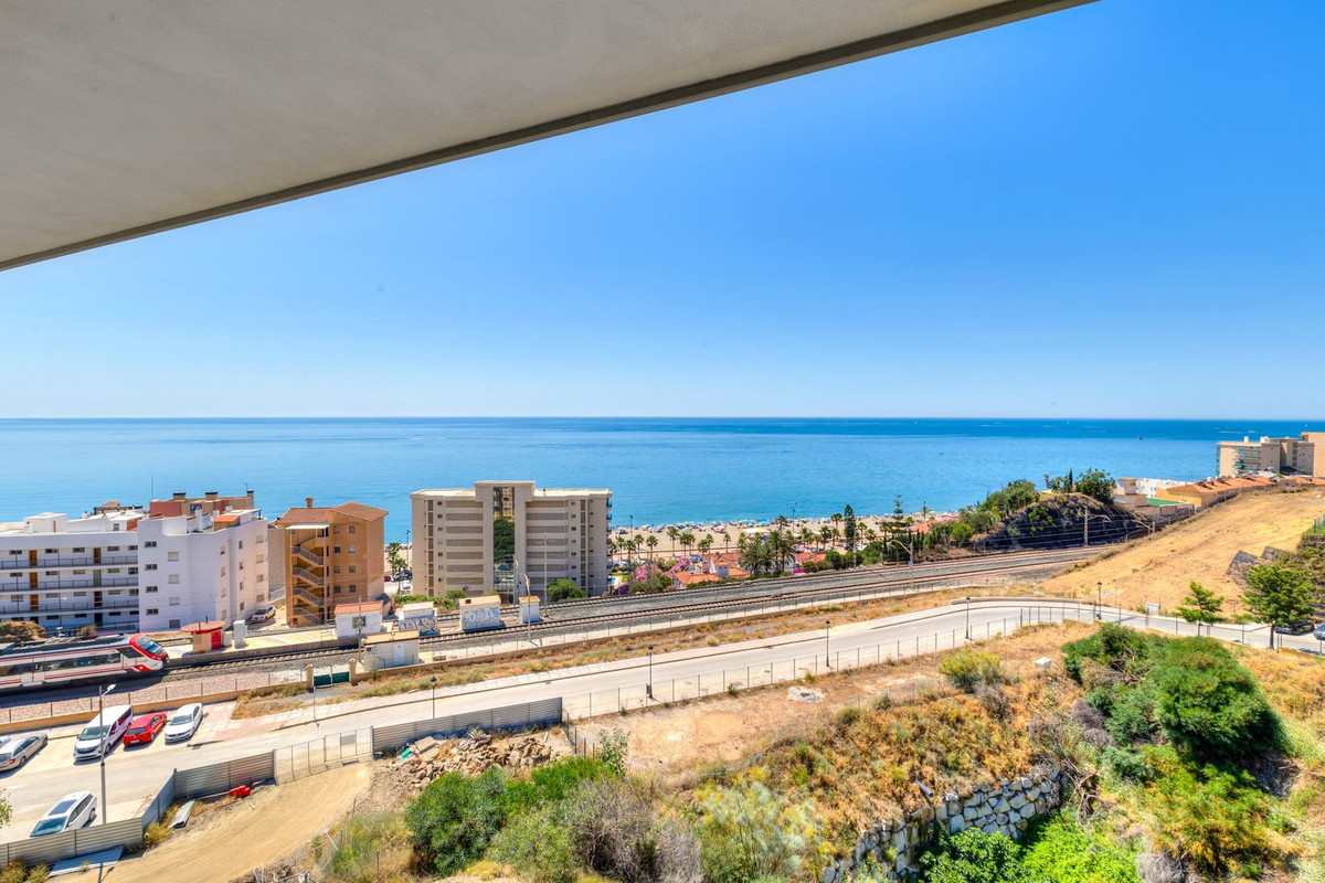 Se vende Apartamento Planta Media de 2 dormitorios en Costa Del Sol, Málaga, España