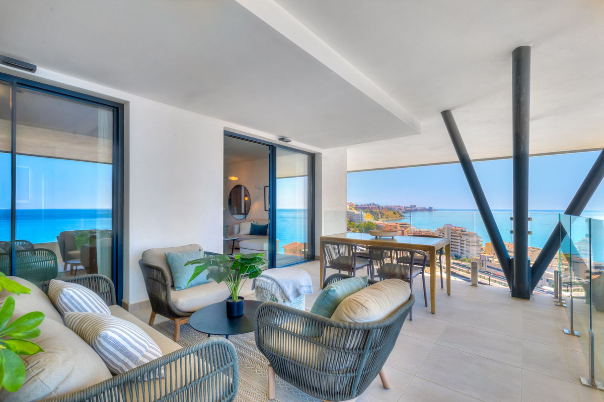 Se vende Apartamento Planta Media de 2 dormitorios en Costa Del Sol, Málaga, España