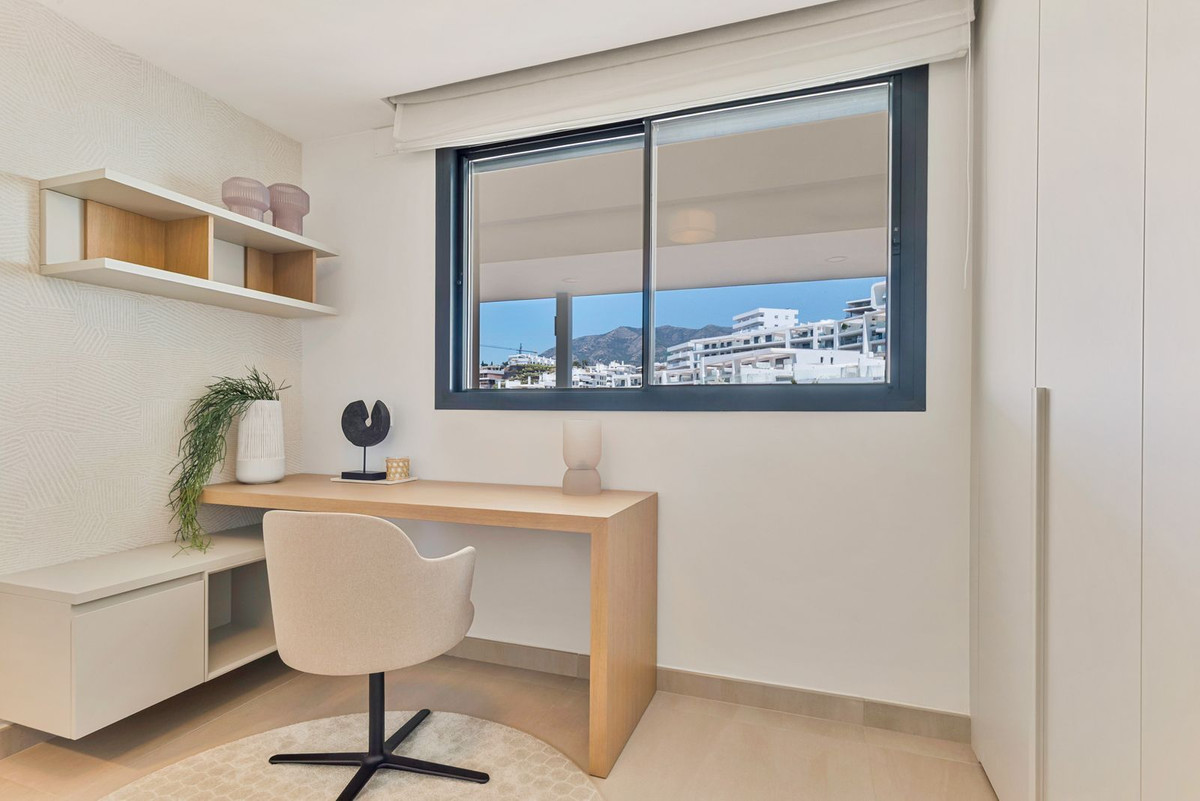 3 Bed Apartment for sale in Fuengirola Costa Del Sol, Málaga, Spain