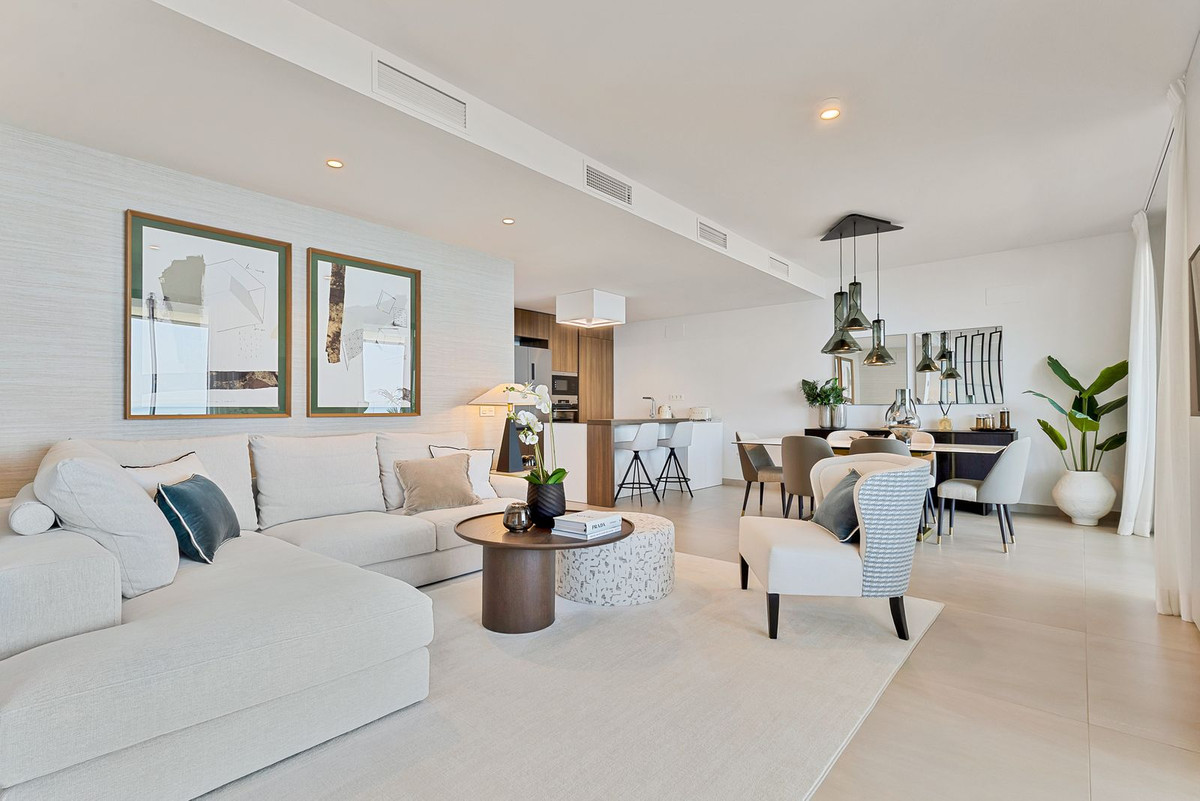 3 Bed Apartment for sale in Fuengirola Costa Del Sol, Málaga, Spain