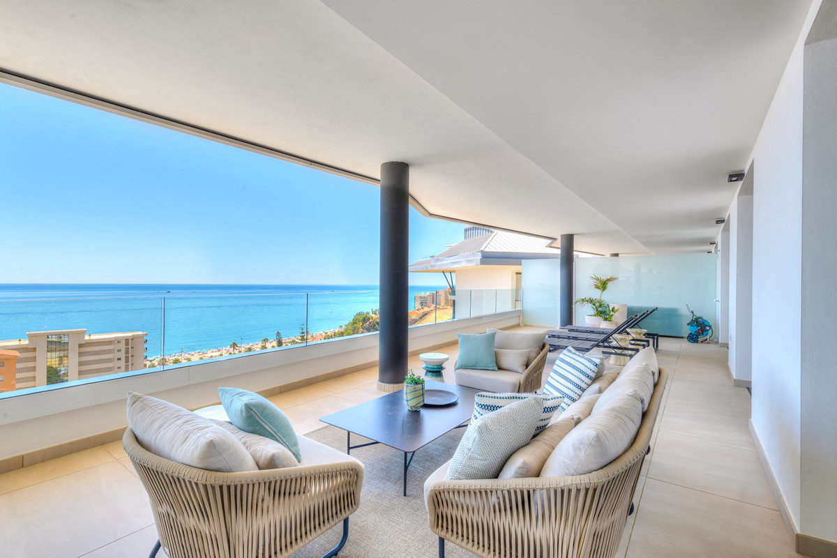 3 Bed Apartment for sale in Fuengirola Costa Del Sol, Málaga, Spain