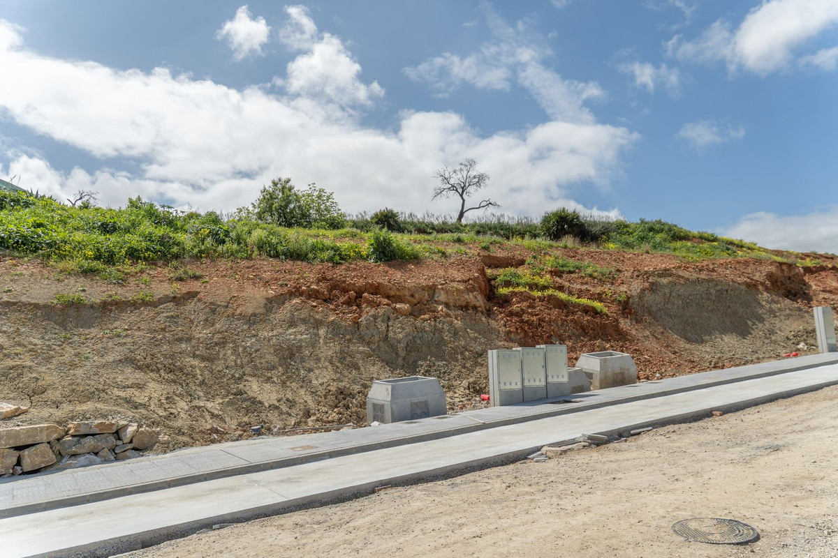 Se vende Terreno Urbano  en Costa Del Sol, Málaga, España