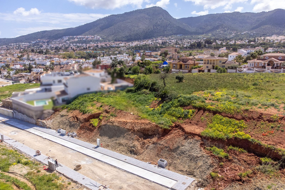 Se vende Terreno Urbano  en Costa Del Sol, Málaga, España