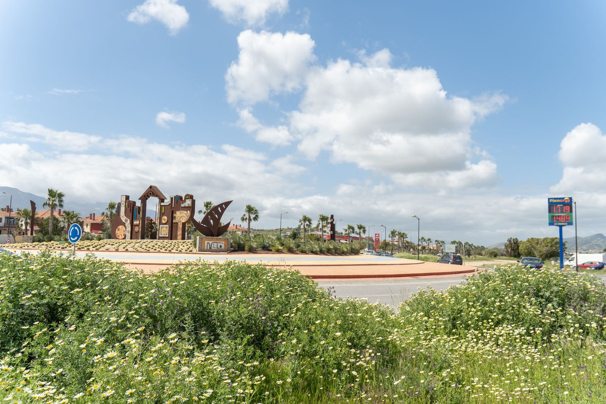Se vende Terreno Urbano  en Costa Del Sol, Málaga, España
