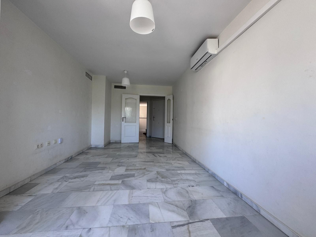 2 Bed Apartment for sale in Las Lagunas Costa Del Sol, Málaga, Spain