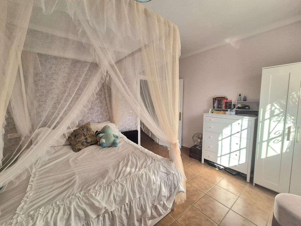 5 Bed Townhouse for sale in Alhaurín De La Torre Costa Del Sol, Málaga, Spain