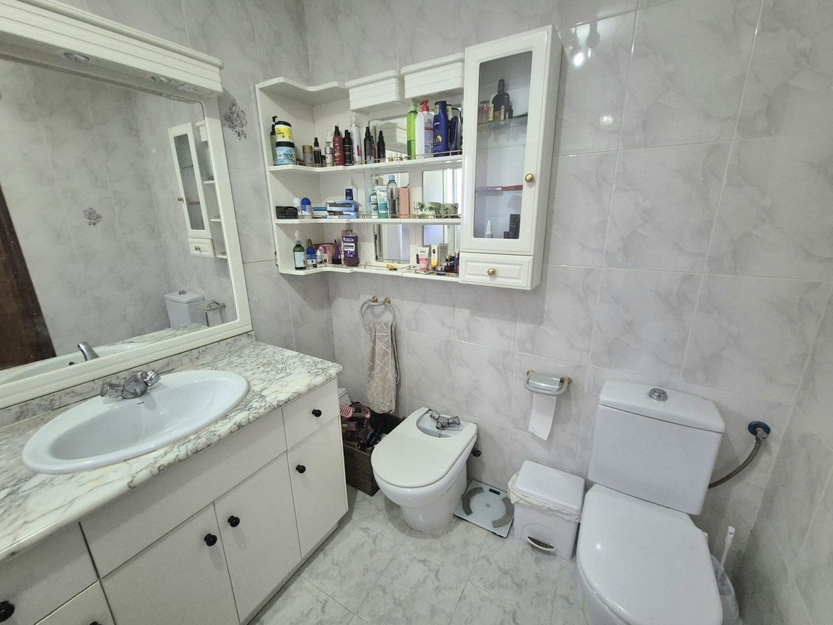 5 Bed Townhouse for sale in Alhaurín De La Torre Costa Del Sol, Málaga, Spain