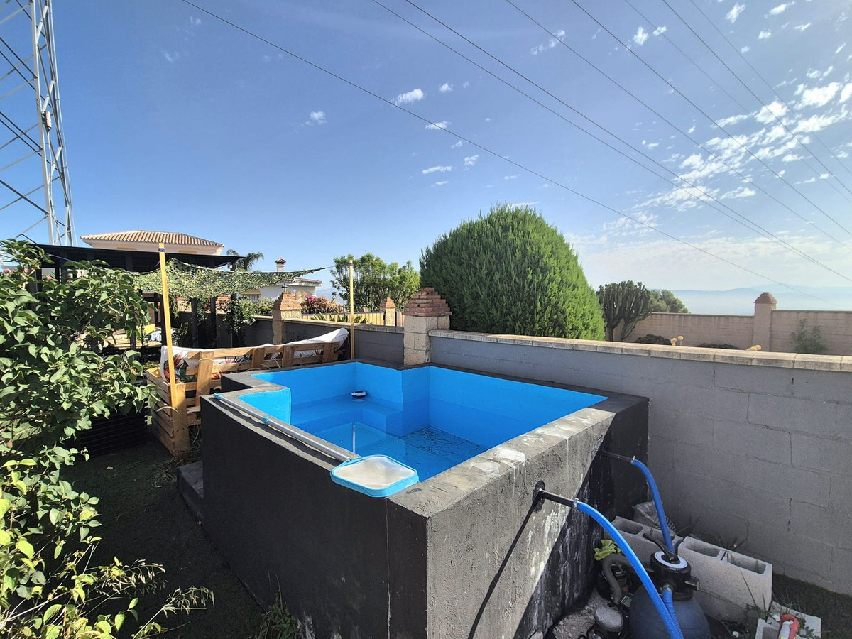 5 Bed Townhouse for sale in Alhaurín De La Torre Costa Del Sol, Málaga, Spain