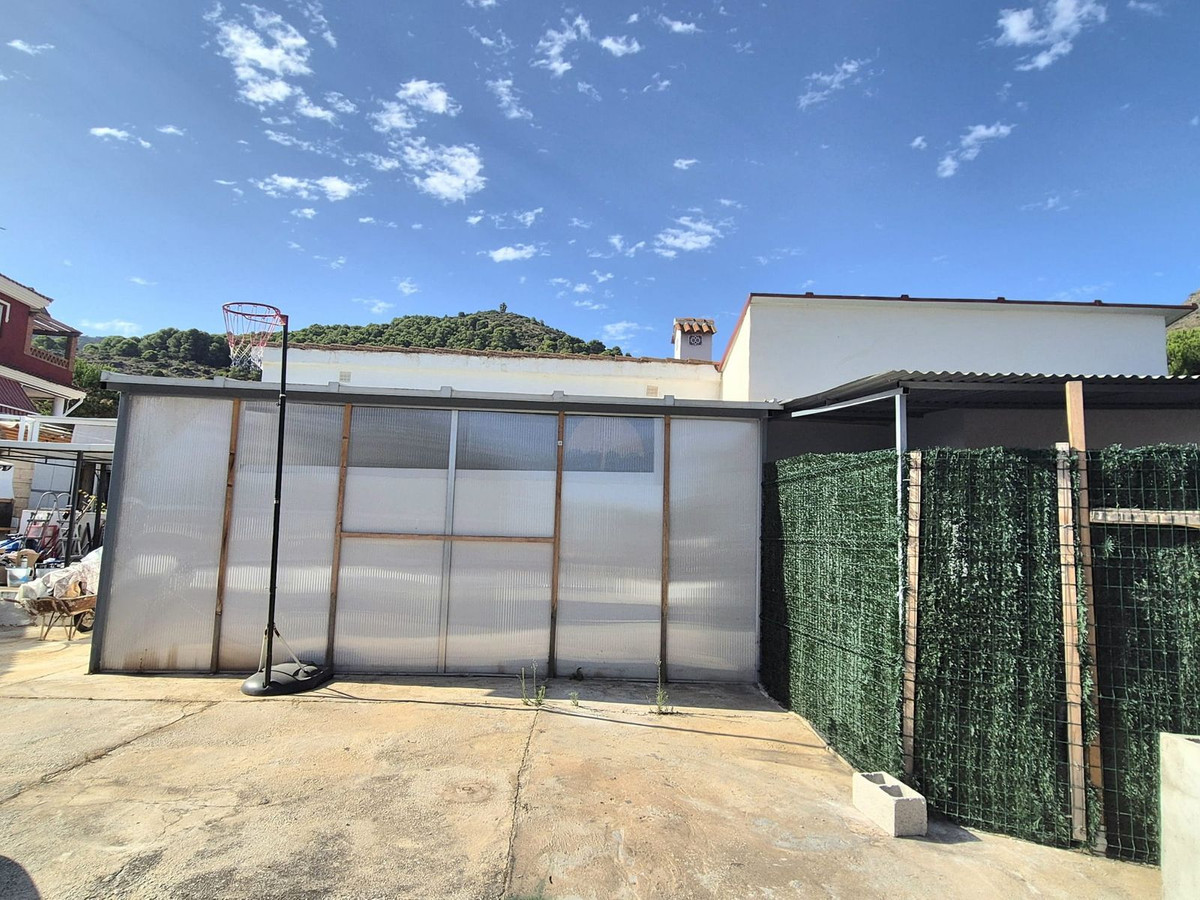 5 Bed Townhouse for sale in Alhaurín De La Torre Costa Del Sol, Málaga, Spain