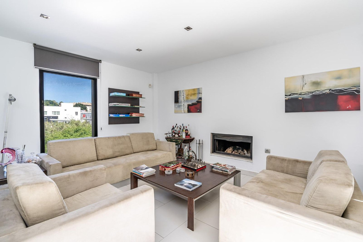 Se vende Villa - Chalet de 5 dormitorios en Costa Del Sol, Málaga, España