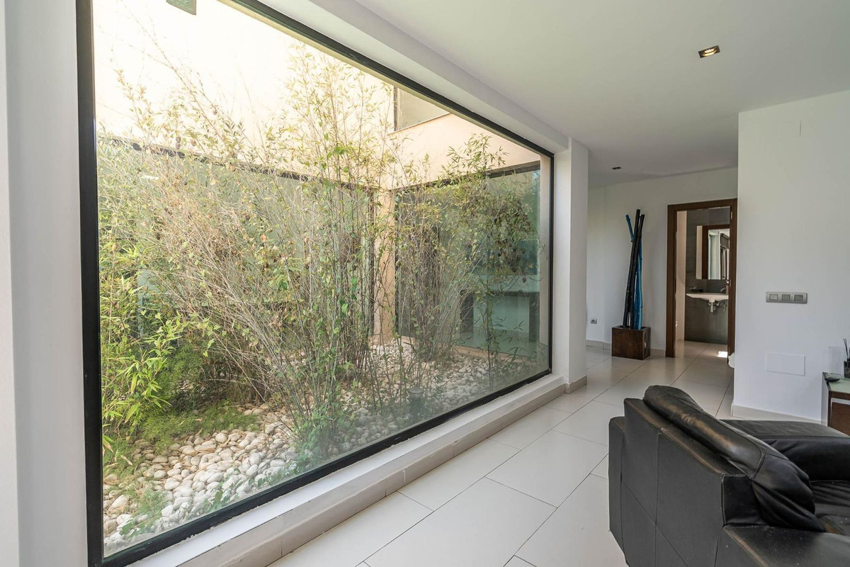 Se vende Villa - Chalet de 5 dormitorios en Costa Del Sol, Málaga, España
