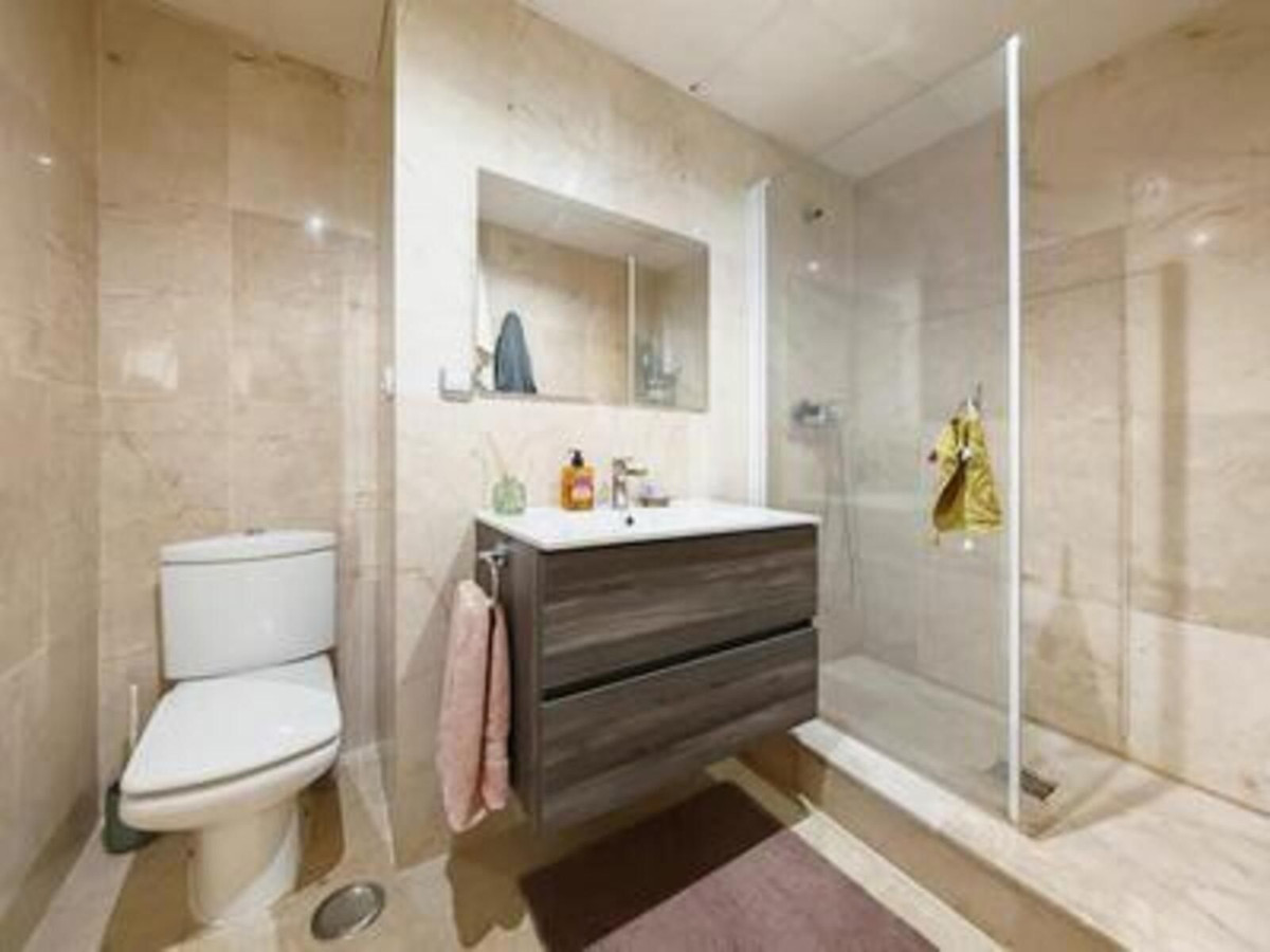 2 Bed Apartment for sale in Benahavís Costa Del Sol, Málaga, Spain