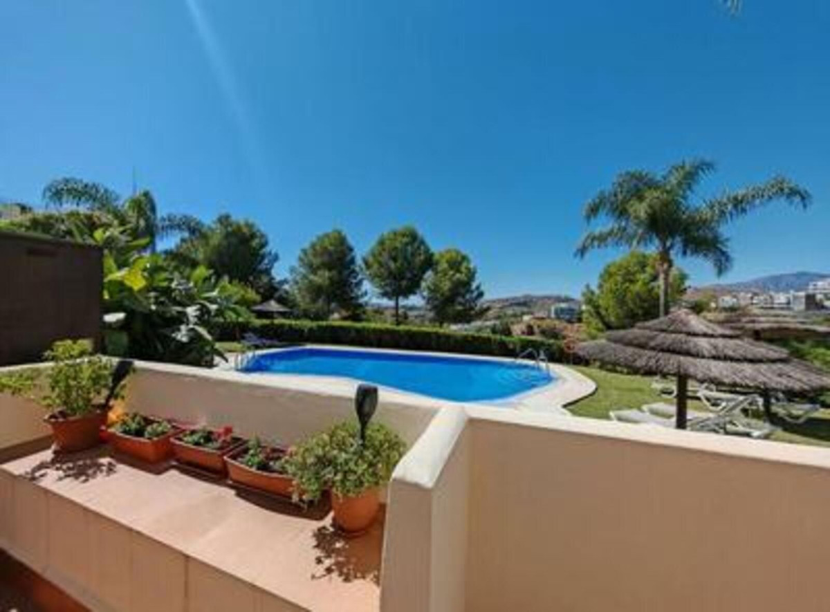 2 Bed Apartment for sale in Benahavís Costa Del Sol, Málaga, Spain