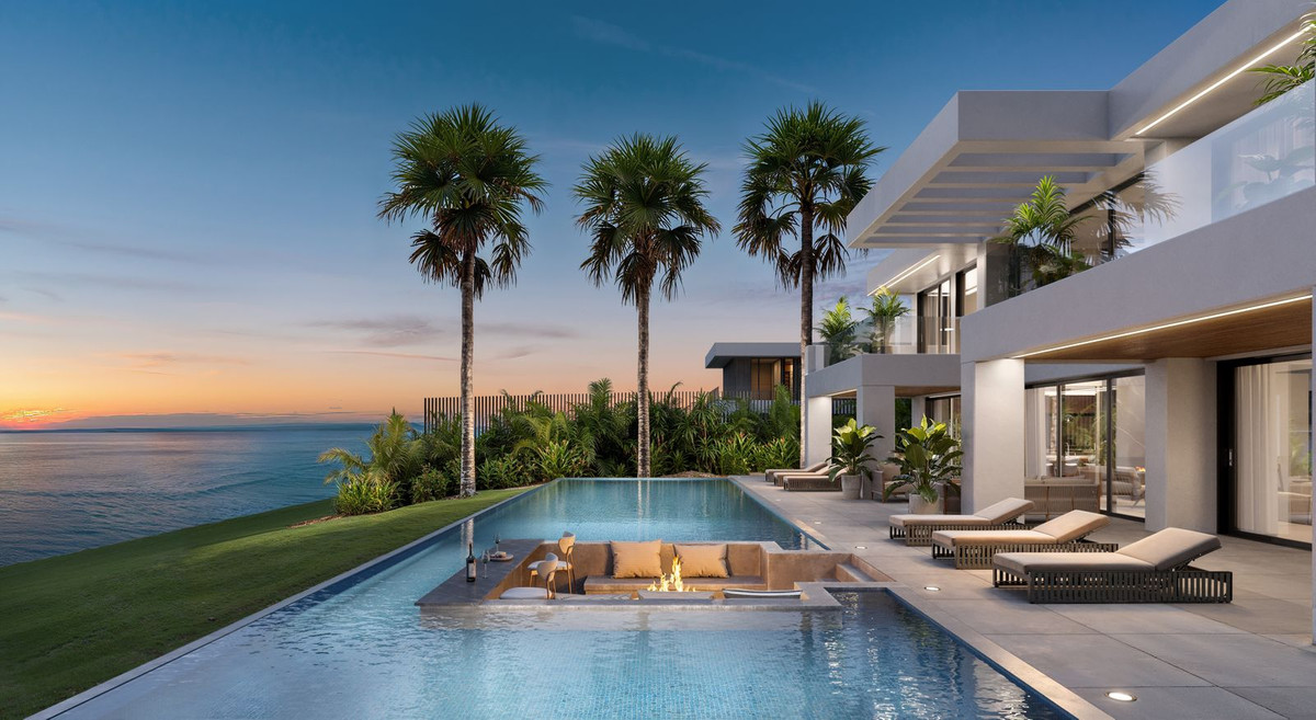 Se vende Villa - Chalet de 4 dormitorios en Costa Del Sol, Málaga, España