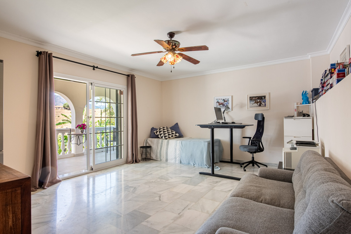 5 Bed Townhouse for sale in Mijas Costa Del Sol, Málaga, Spain
