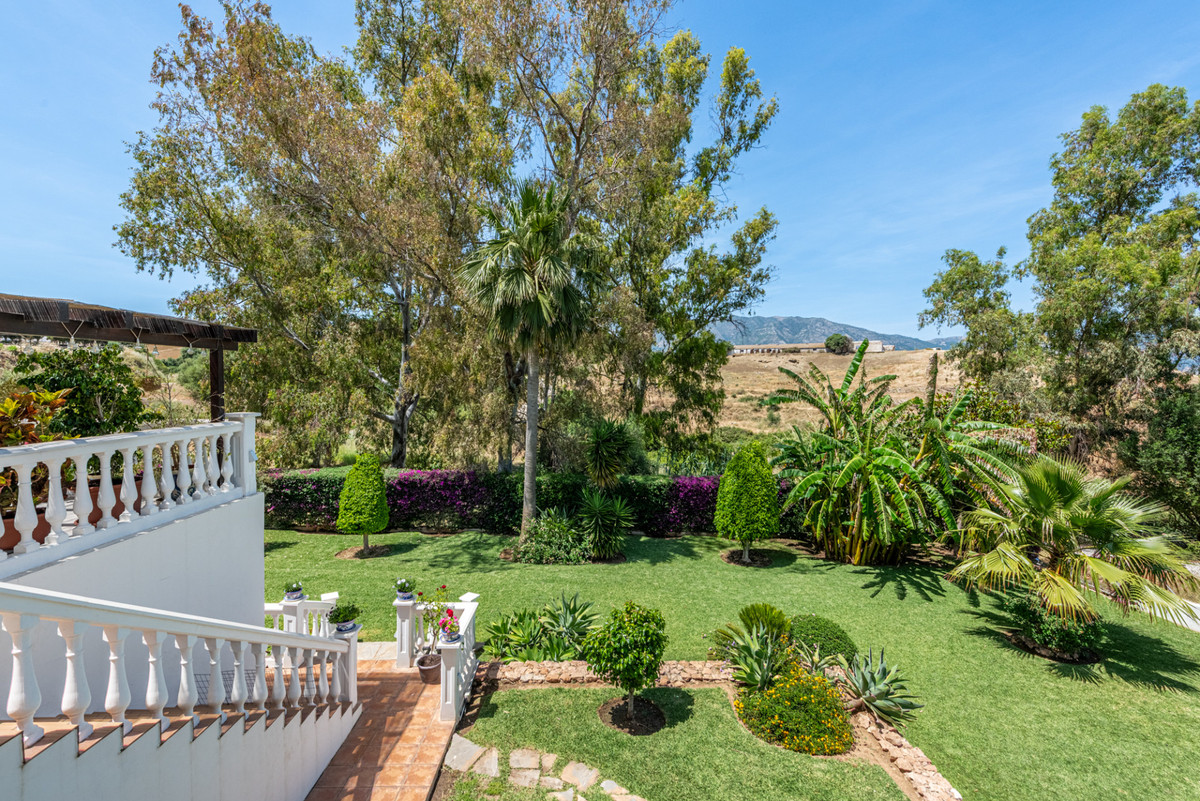 5 Bed Townhouse for sale in Mijas Costa Del Sol, Málaga, Spain