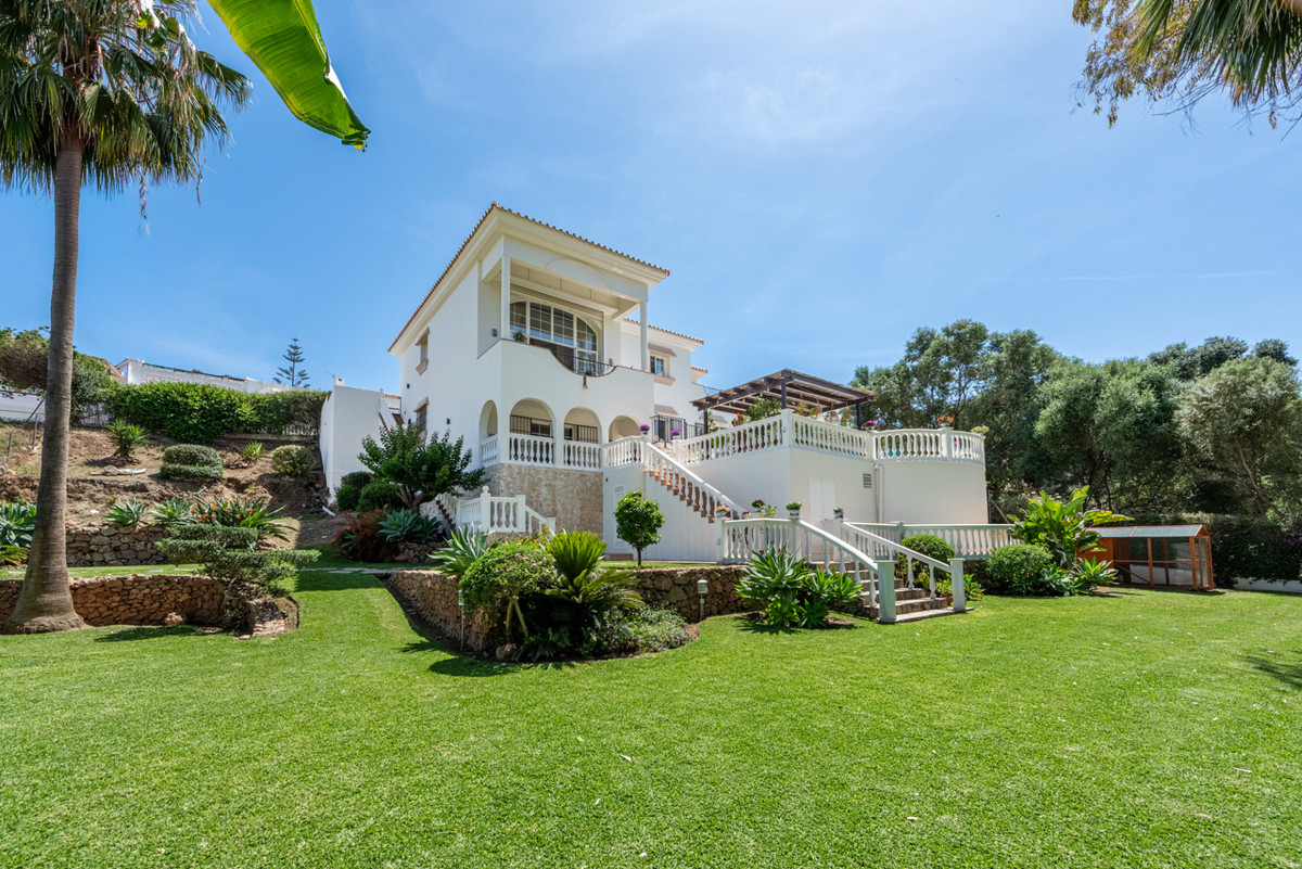 5 Bed Townhouse for sale in Mijas Costa Del Sol, Málaga, Spain