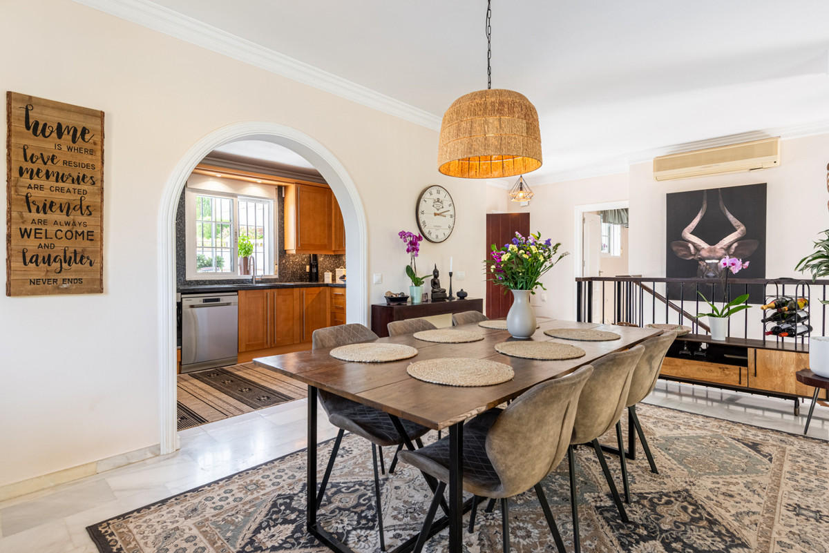 5 Bed Townhouse for sale in Mijas Costa Del Sol, Málaga, Spain
