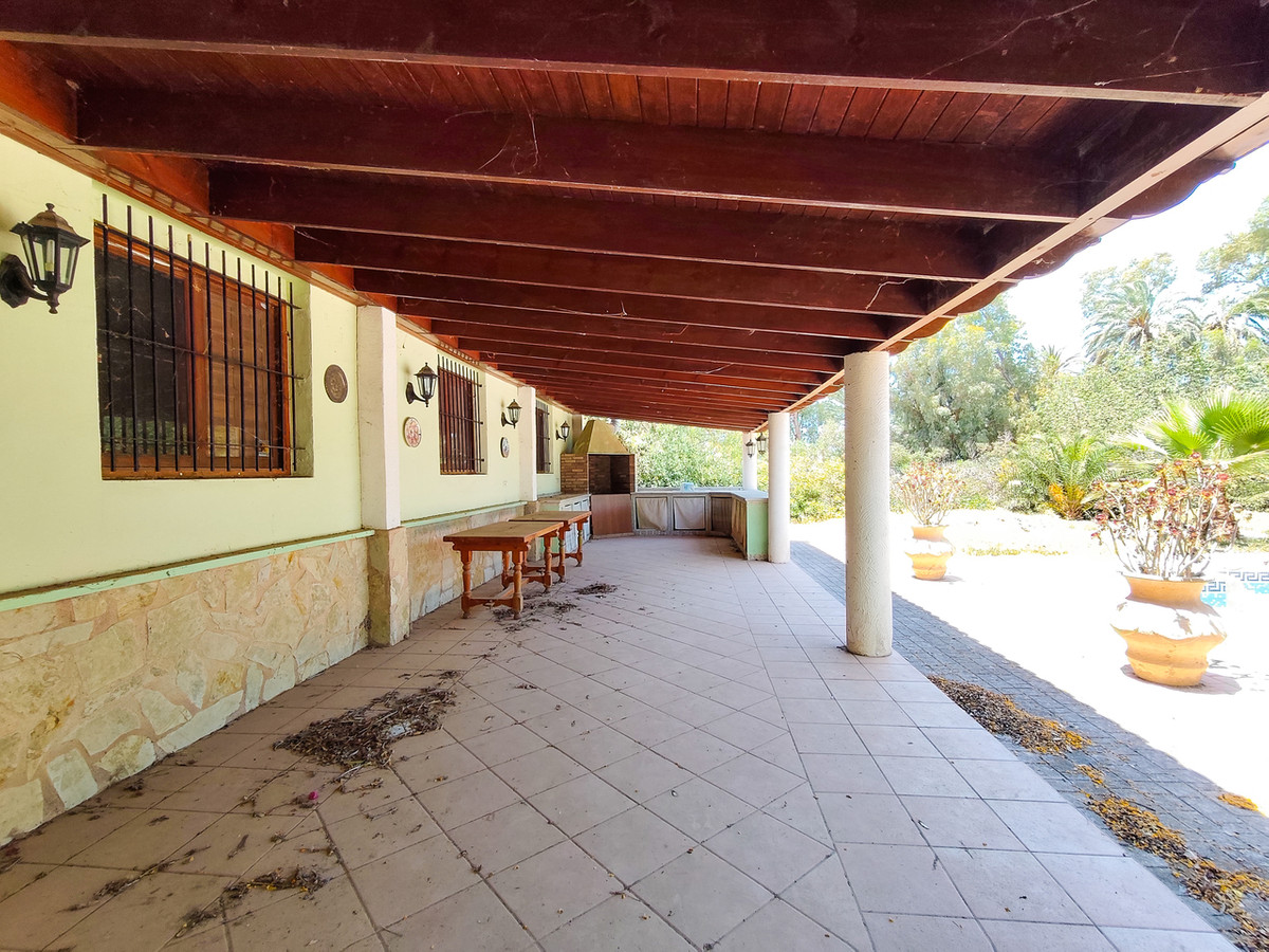 9 Bed Townhouse for sale in Elche Costa Blanca, Alicante, Spain