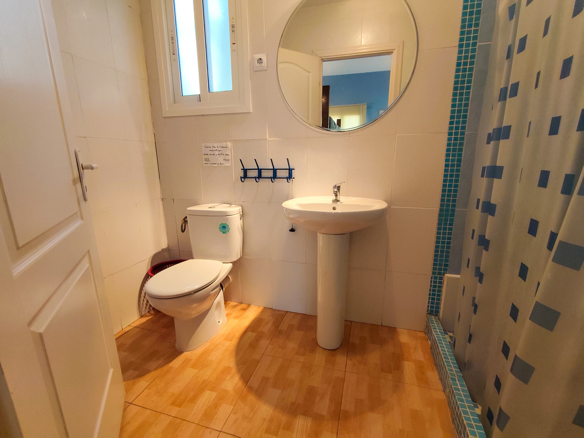 9 Bed Townhouse for sale in Elche Costa Blanca, Alicante, Spain