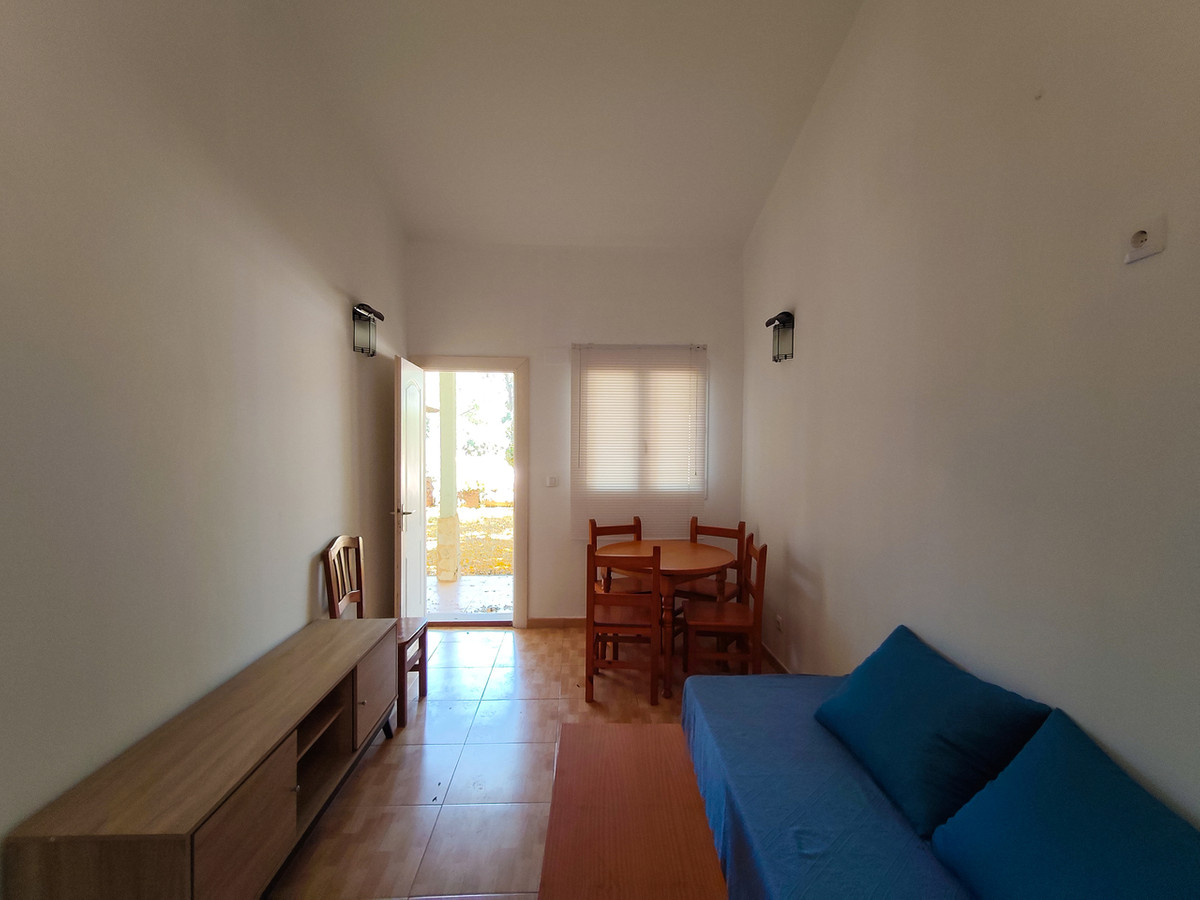 9 Bed Townhouse for sale in Elche Costa Blanca, Alicante, Spain