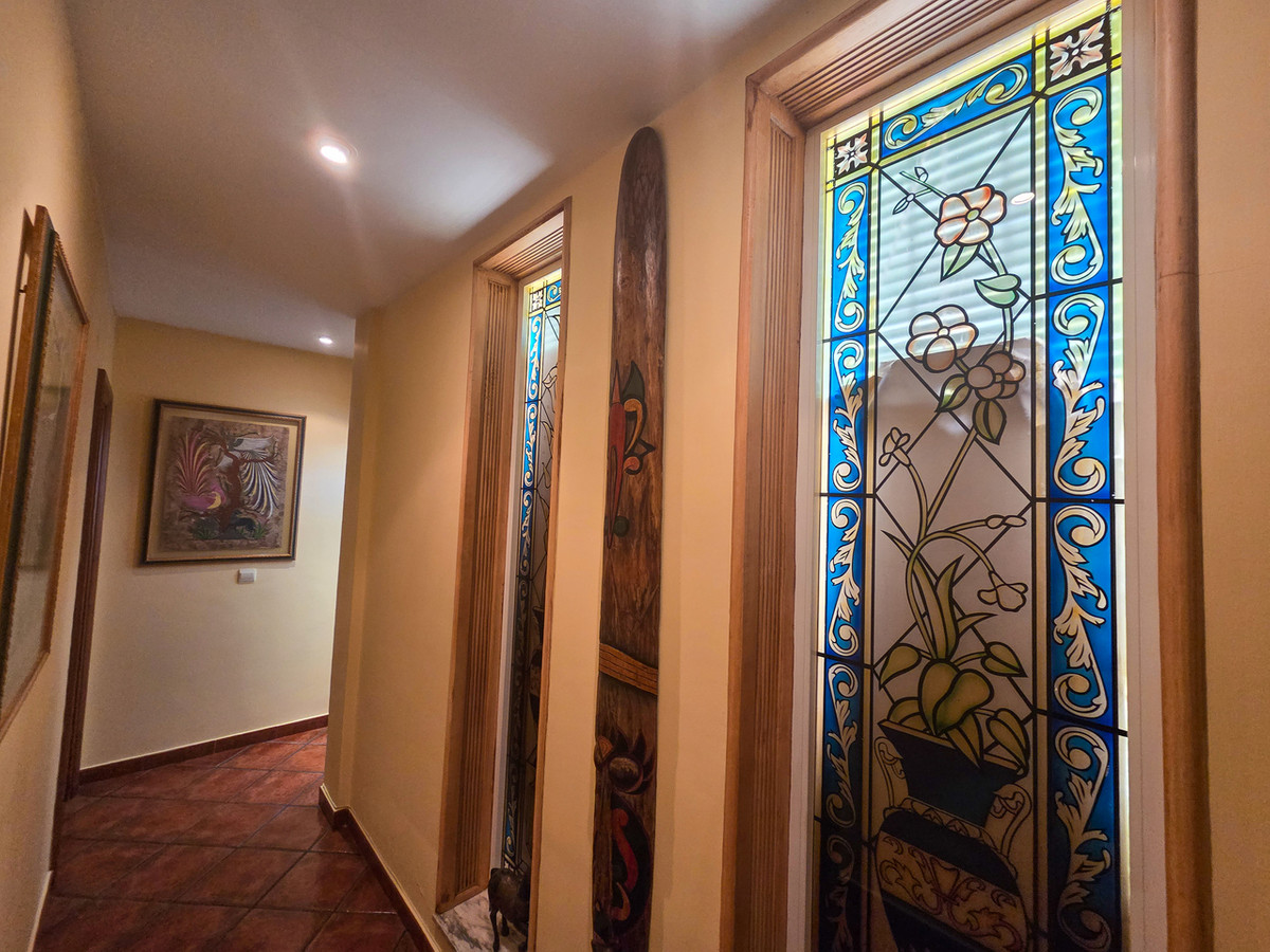 9 Bed Townhouse for sale in Elche Costa Blanca, Alicante, Spain