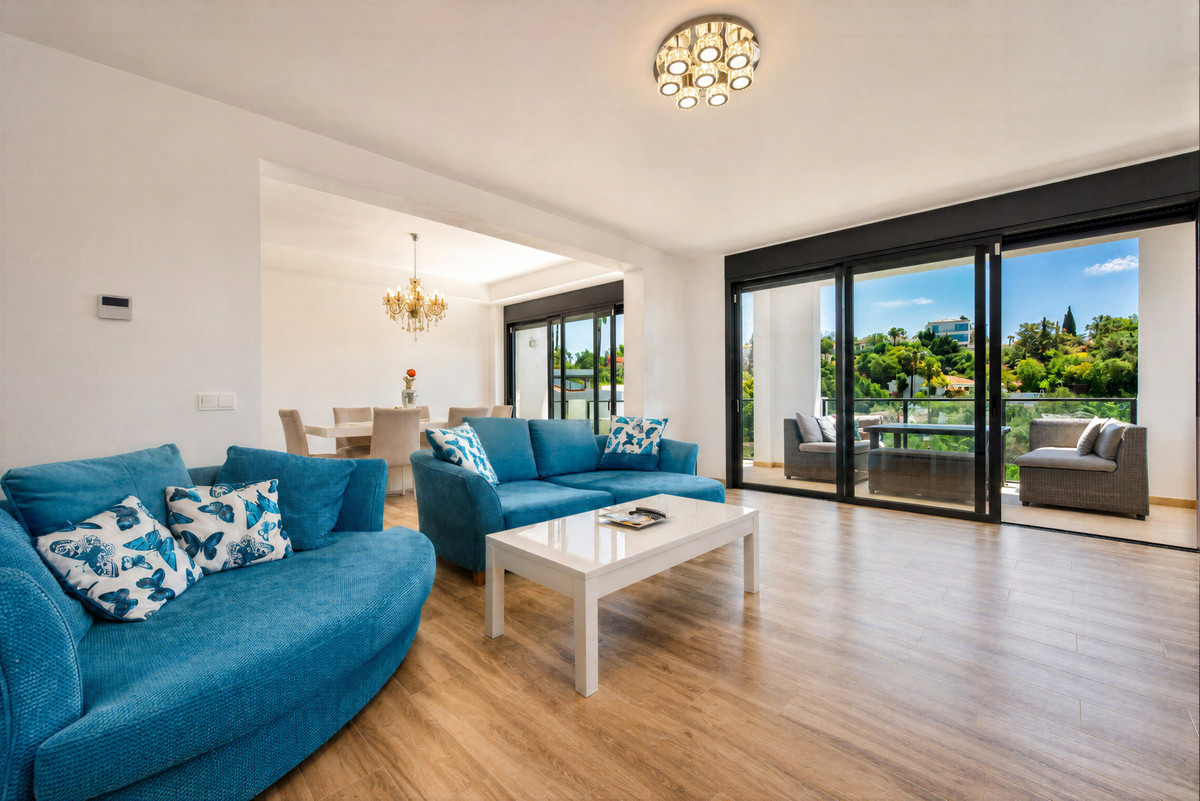 Se vende Villa - Chalet de 4 dormitorios en Costa Del Sol, Málaga, España