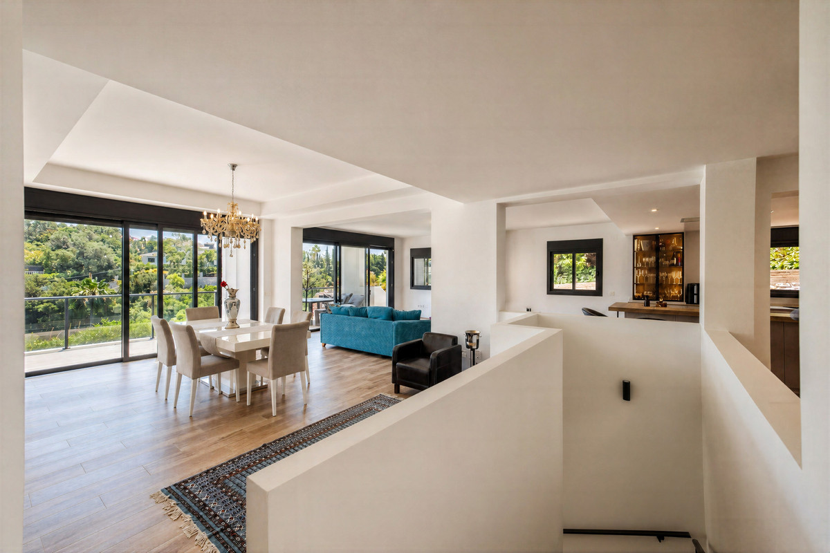 Se vende Villa - Chalet de 4 dormitorios en Costa Del Sol, Málaga, España
